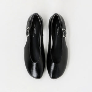 サイド バックル フラットシューズ