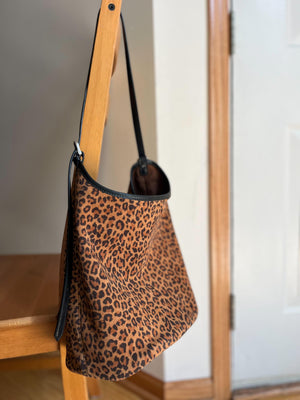 ヒョウ柄スエードバッグ