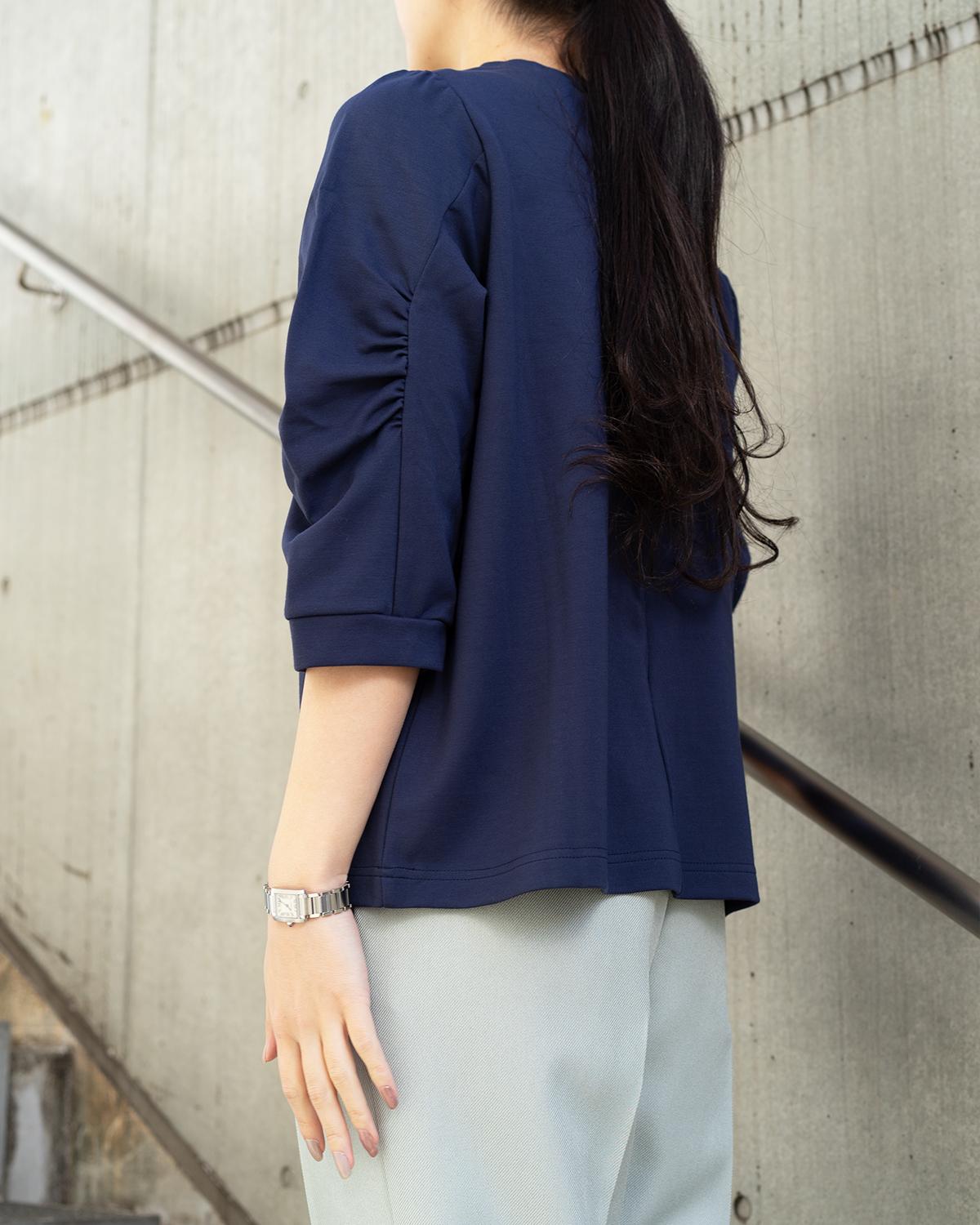 クルーネックボリュームスリーブカットソー