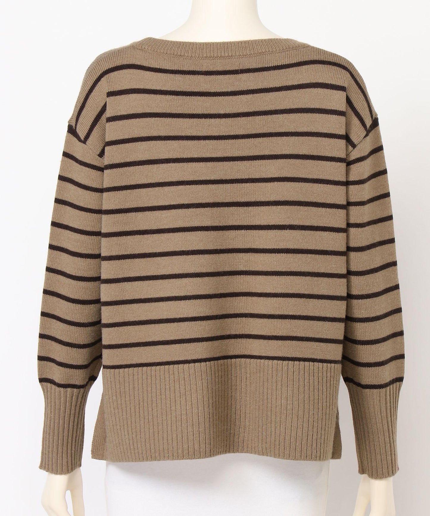 ボーダー柄ニット