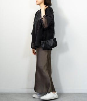 レイヤードロゴトップス