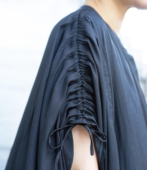 ギャザーモーフドルマンブラウス