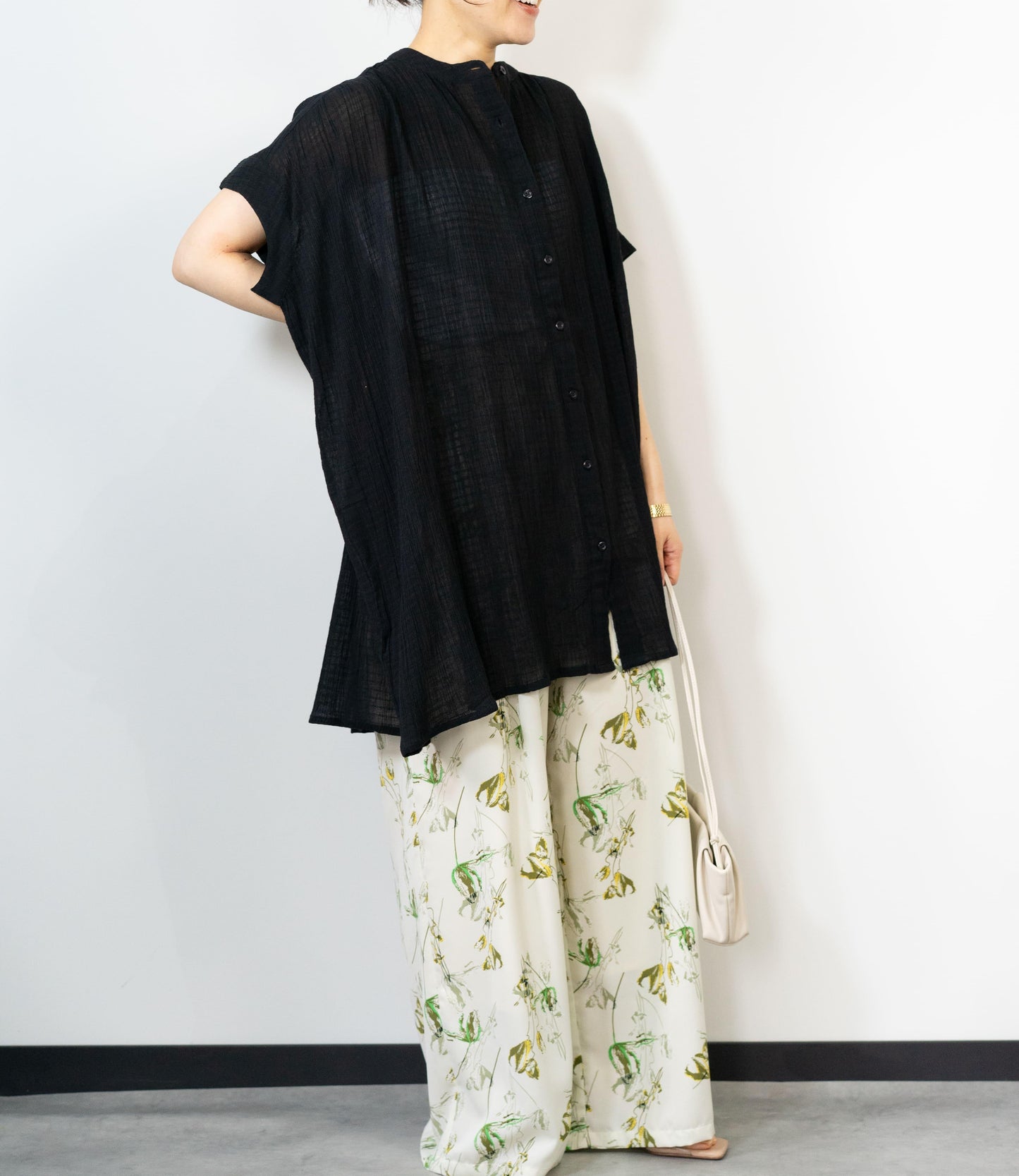 シアードビーロングシャツ