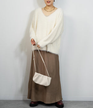 バックリボンVネックニット