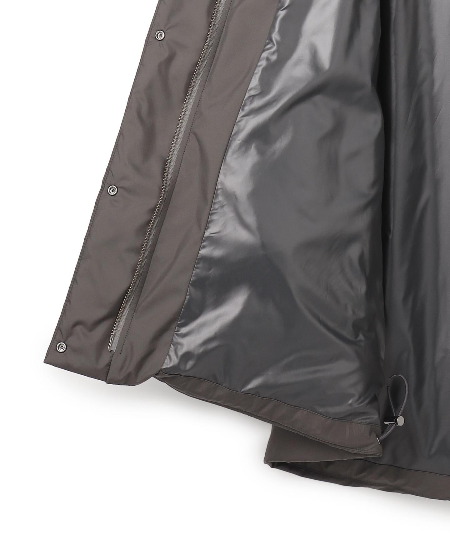 ステッチレス フーデット ダウン