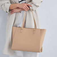 ベージュ系・BEIGE