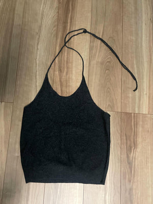 ホルターネックニットアンサンブル