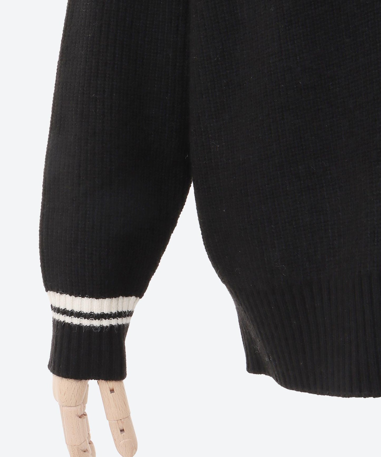 Vネックカーディガン