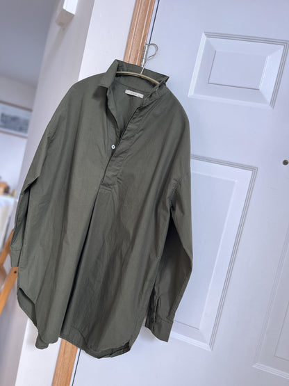 KHAKIプルオーバーシャツ