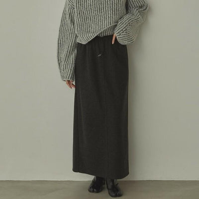 圧縮ニットソータイトスカート