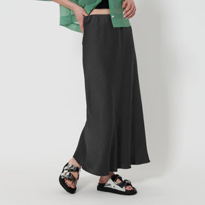 ポリエステルサテン マーメイドフレアスカート