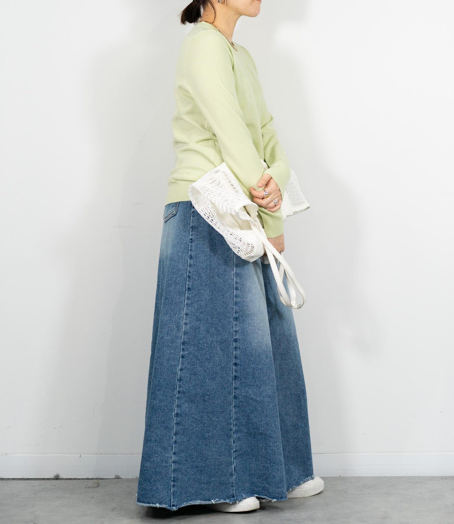 ソフトタッチクルーネックニット