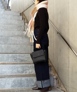 ボリュームフリンジマフラー