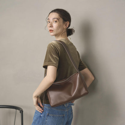 スクエア ビッグバックル ショルダーバッグ