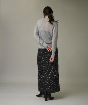 クルーネックニットプルオーバー《Melty air wool》