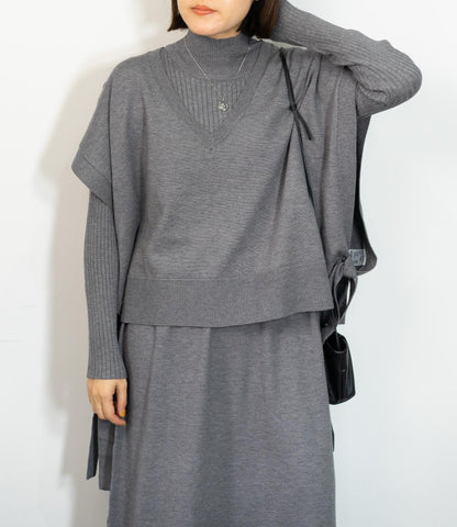 Vネックベストスリムワンピースアンサンブル