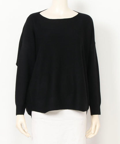 ボートネックニット