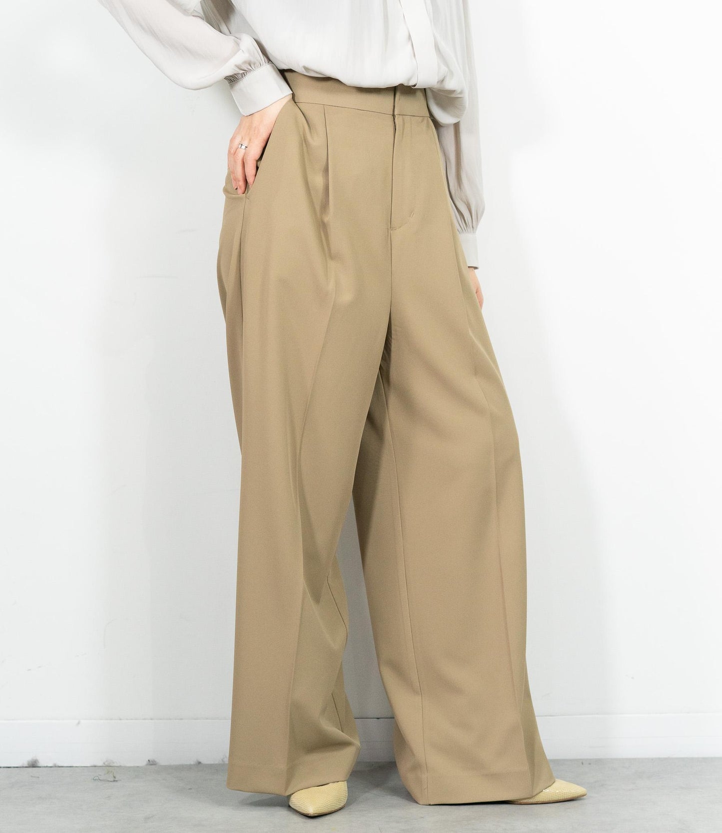 フルダルタックパンツ