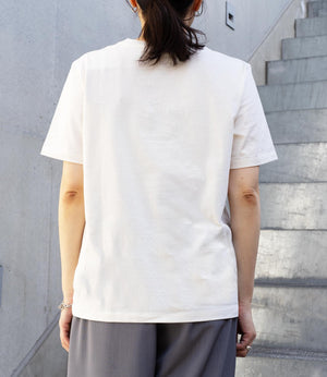 レタリングスリムTシャツ