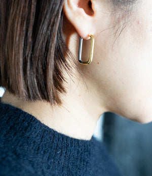 バイカラースクエアピアス