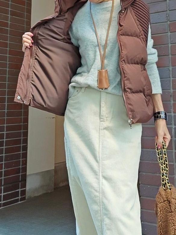 リブニットエコダウンベスト