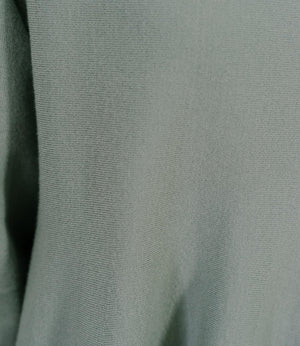 ペプラムシルエットニットプルオーバー