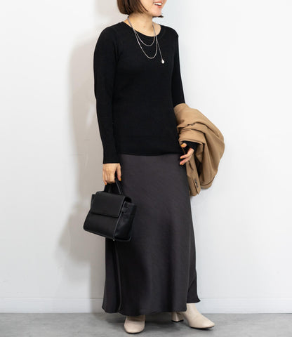 ラメリブクルーネックスリムニット