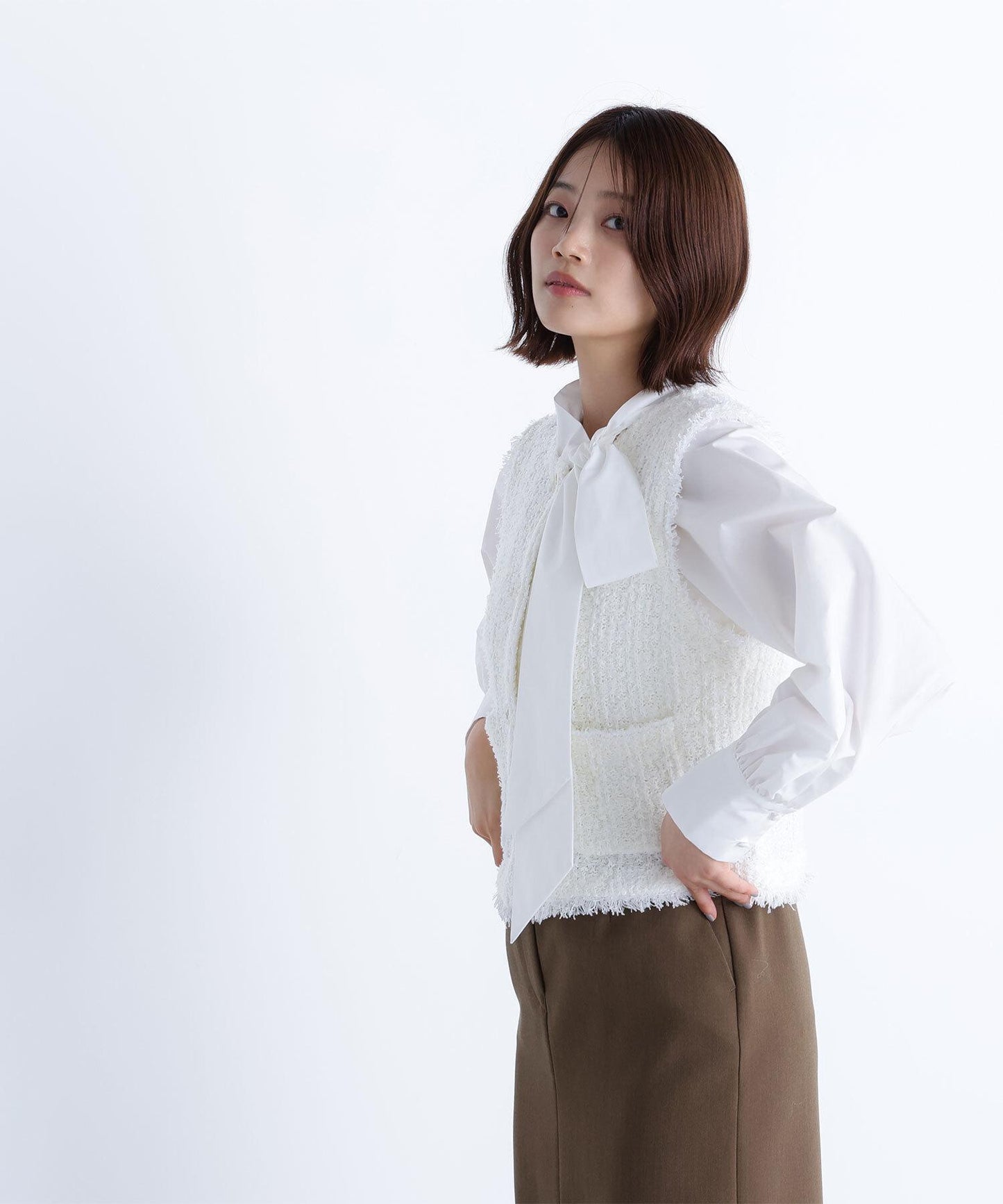 ツイーディーニットジレ