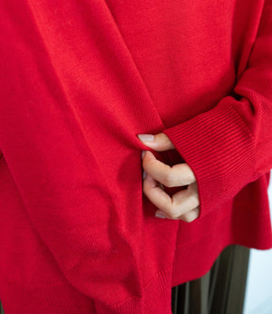 モックネックラグランニット