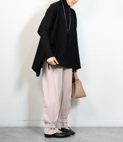 ハイネックポンチョニット