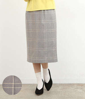 チェック柄スカート