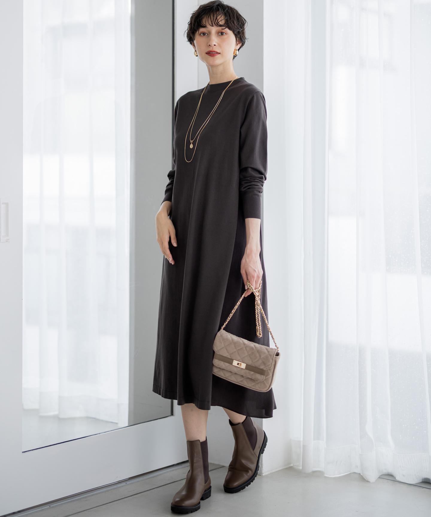 スエード キルティング ショルダーバッグ