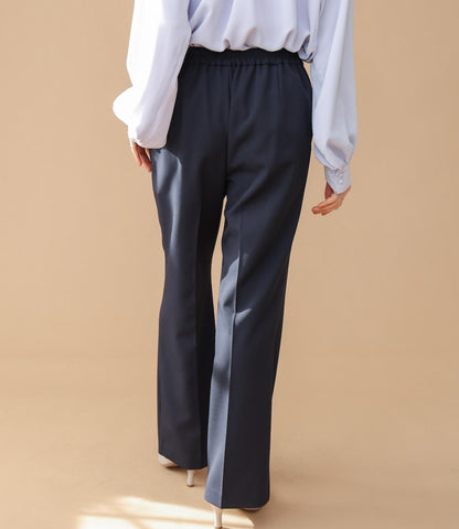 ストレッチストレートテーパードパンツ