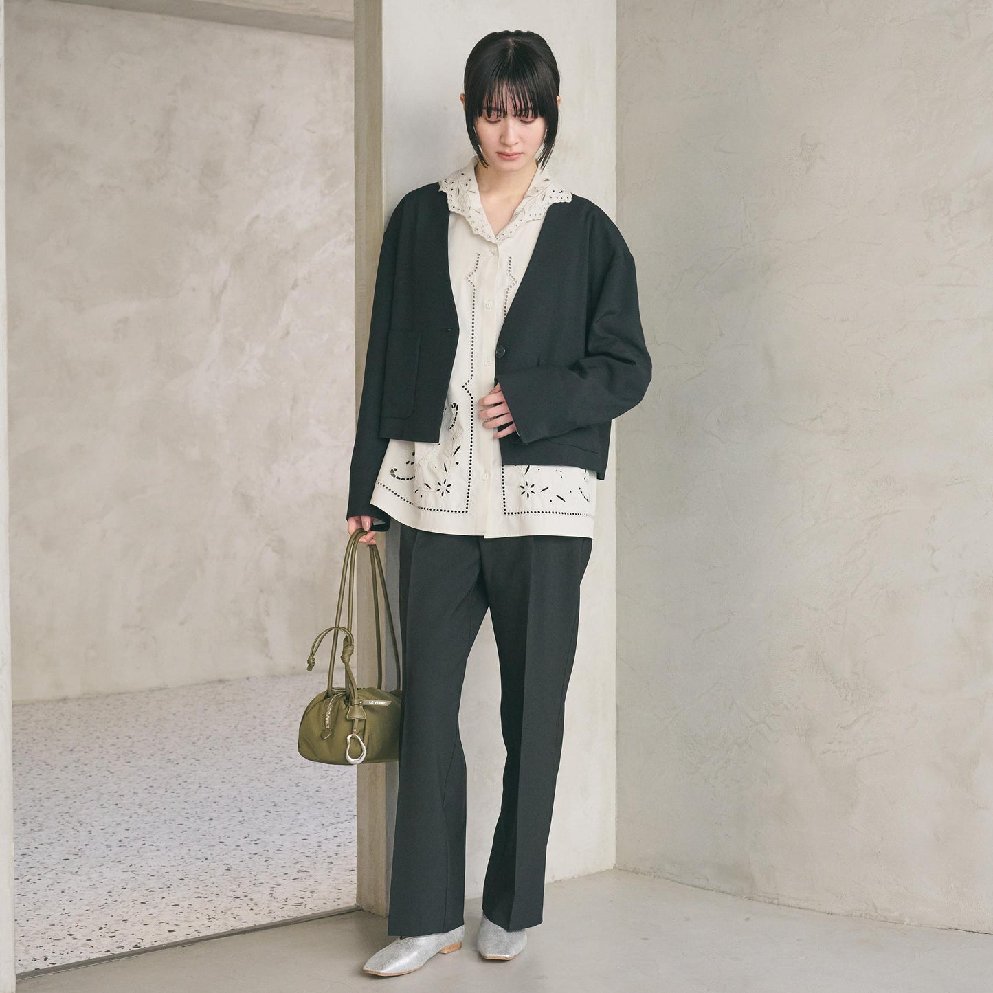 エンブロイダリーカラー シャツ