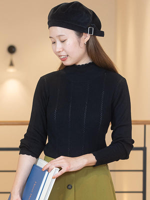 透かし柄ハイネックニット