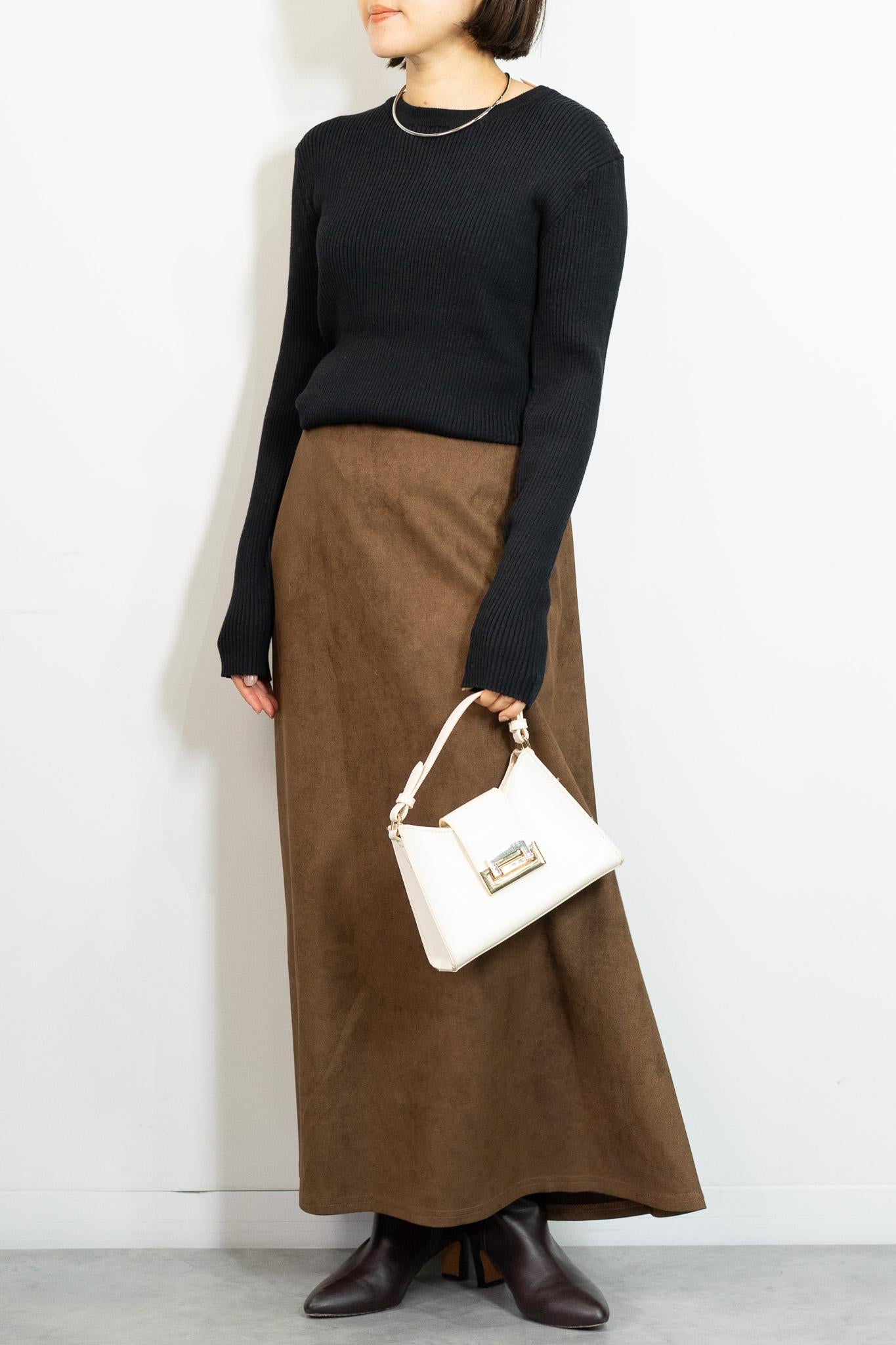 コンフォータブルスリムニット