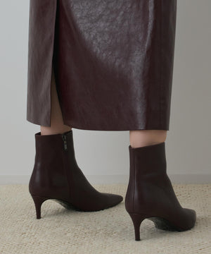 フェイクレザータイトスカート