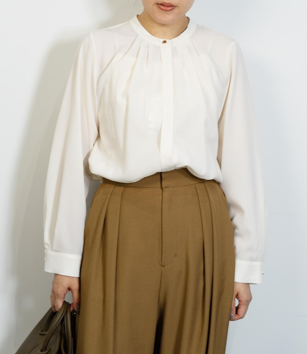 タックフレアブラウス