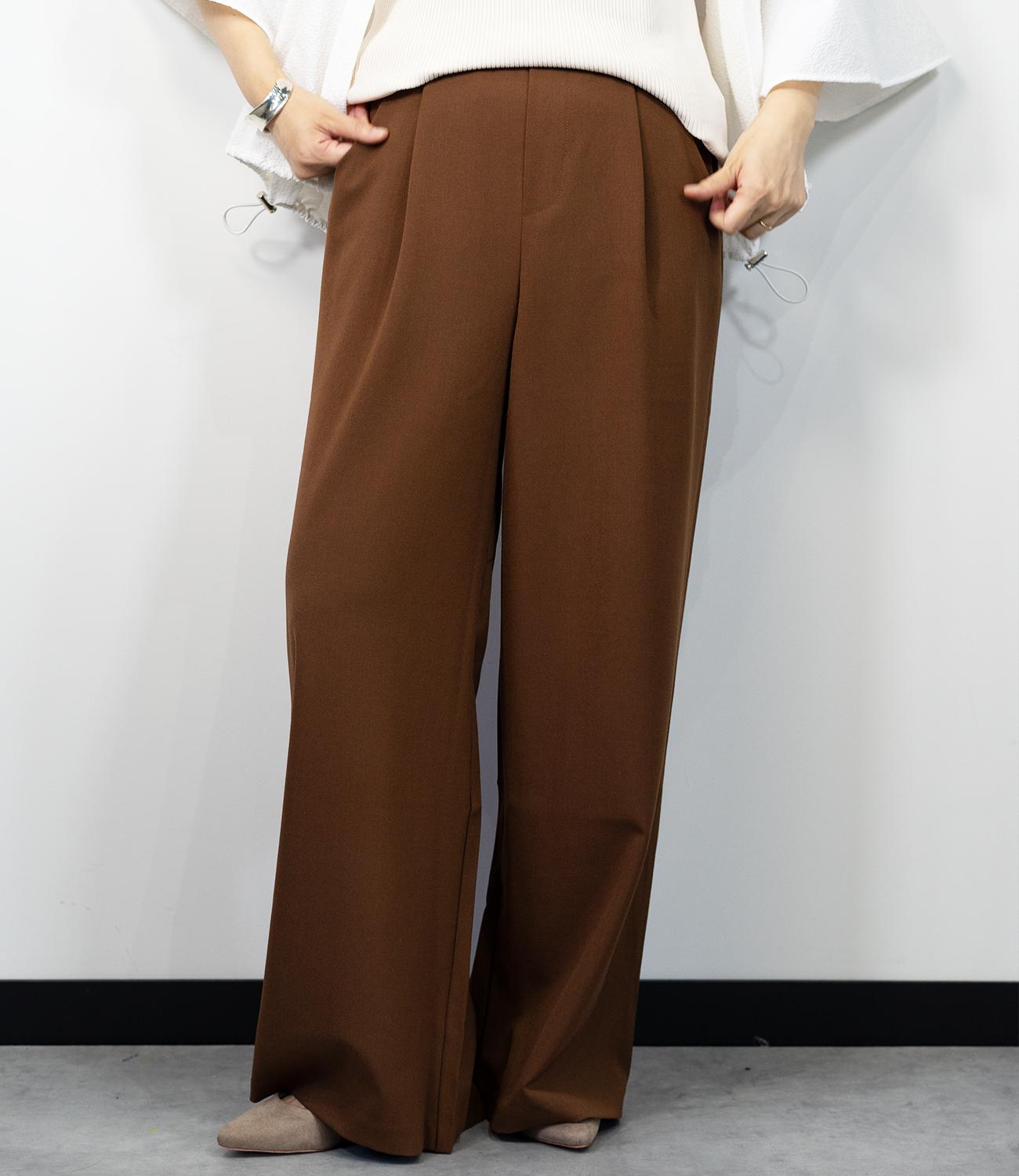 ストレッチタックストレートパンツ