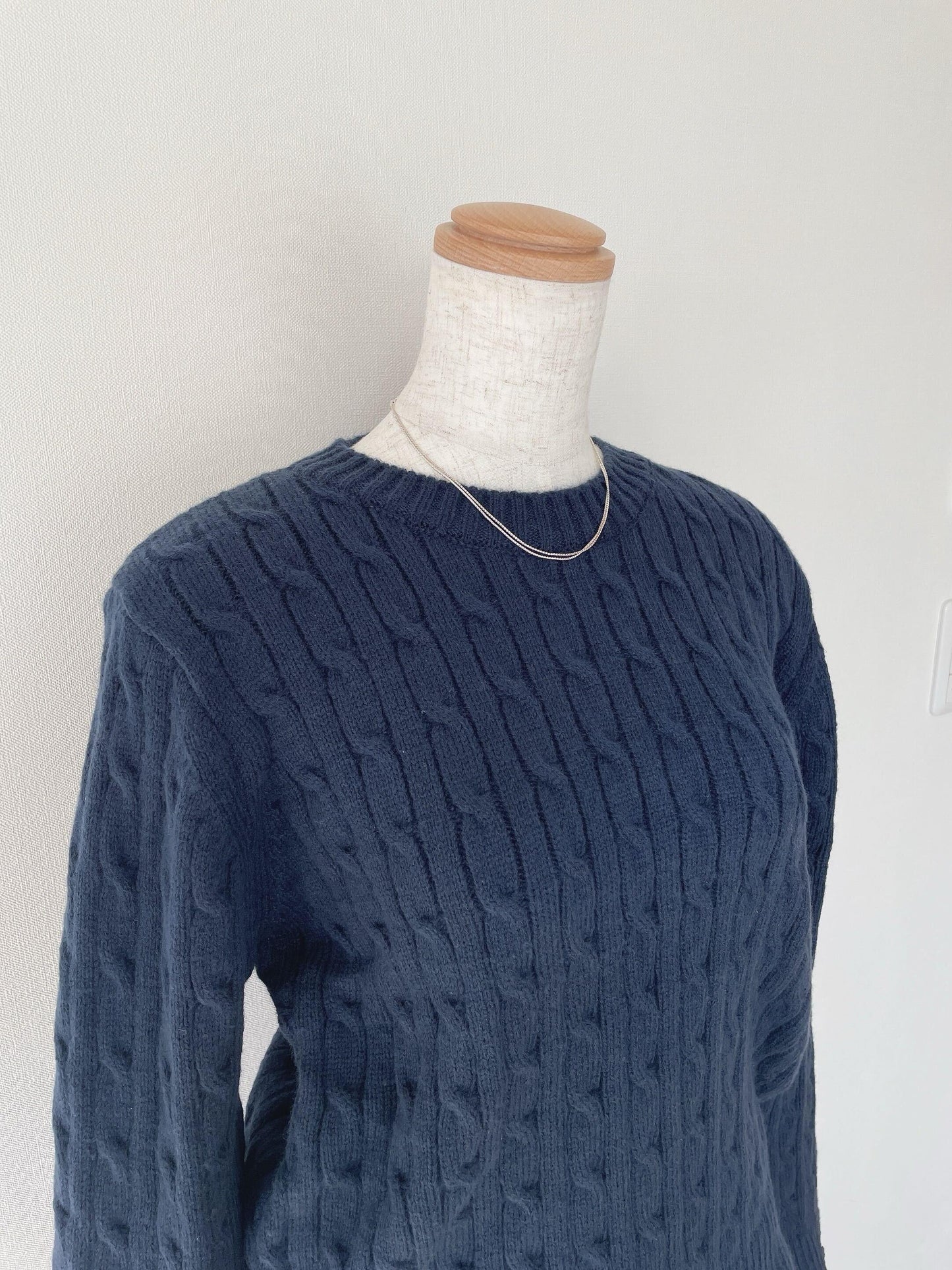 コンパクトケーブルニット