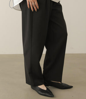 タックストレートパンツ