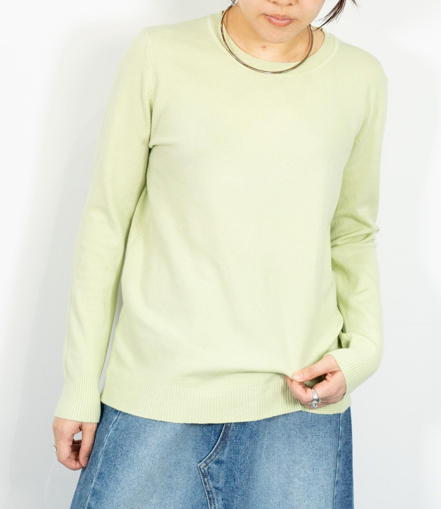 ソフトタッチクルーネックニット