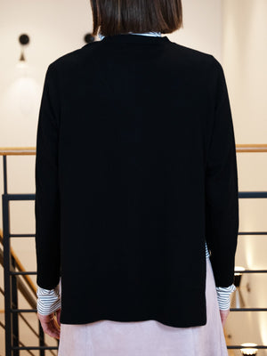 パールボタンVネックカーディガン