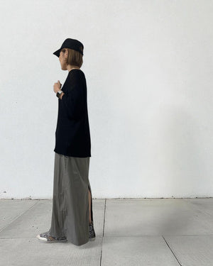 Vネックメッシュオーバーニット