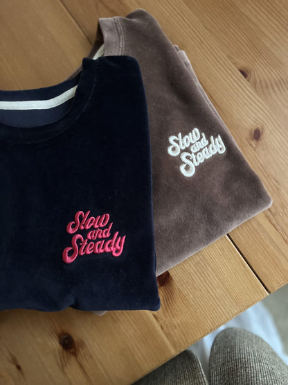 ベロア刺繍ロゴTシャツ