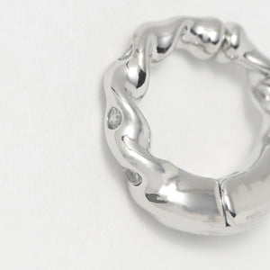 ネジリ フープ 2WAY カフ イヤリング