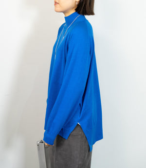 モックネックラグランニット