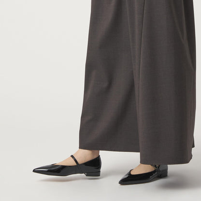 【WEB限定】ポインテッド ストラップ フラット20■↓↑