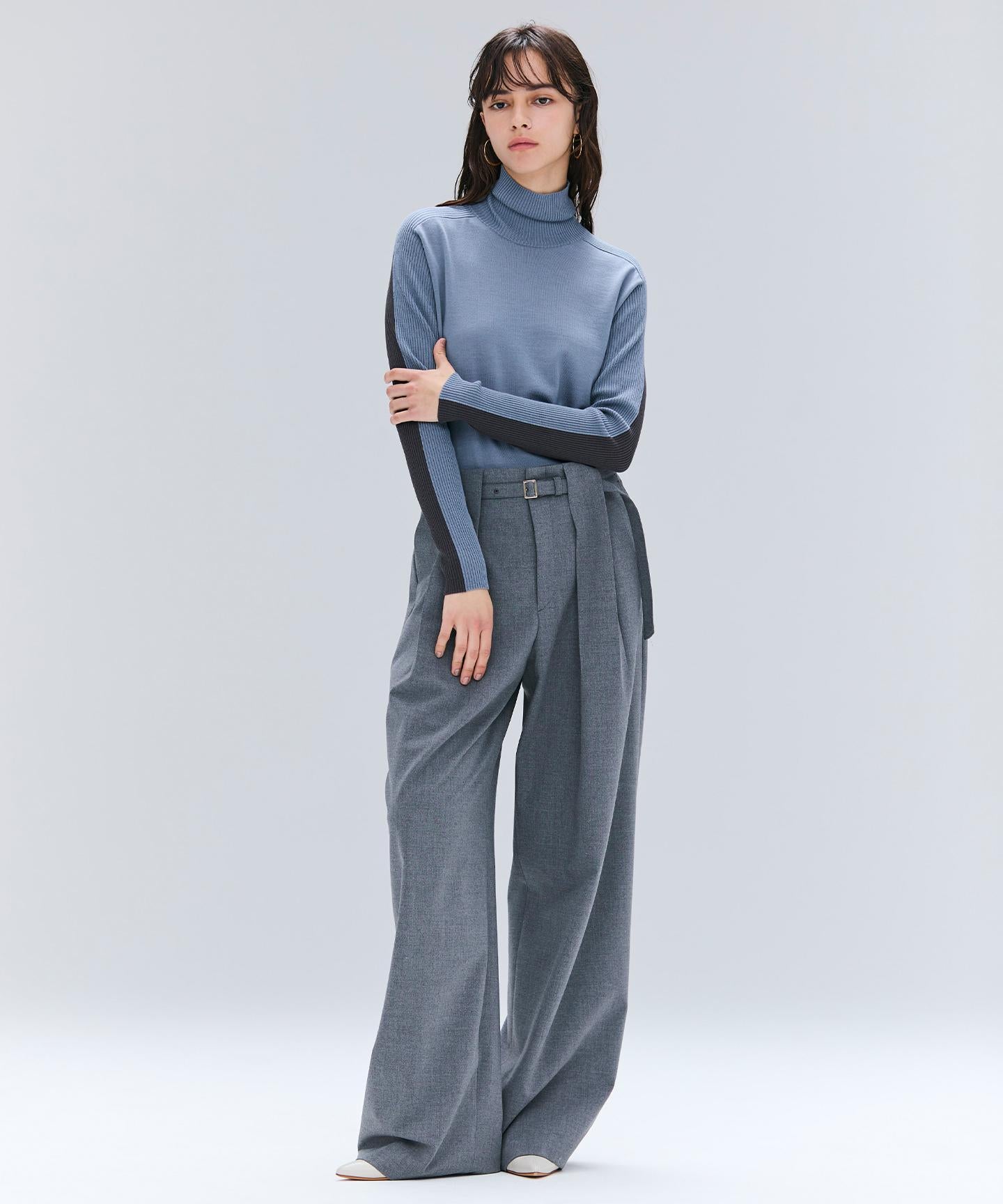 LA MONNAIE / バイカラーウールタートルニット