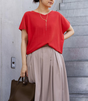 コクーンシルエットVネックニット